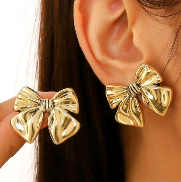 Gold Bow Knot Earrings - Picture 1 of 3